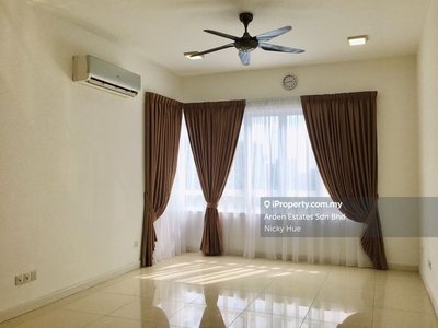One bedroom unit for sale @ Surian Residence, Mutiara Damansara, PJ.