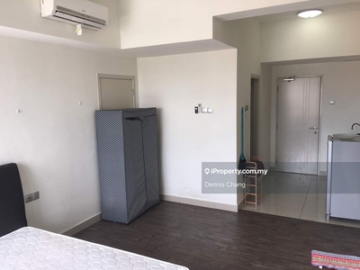 Residence 8 (R8) Studio unit Fully Furnished for Rent