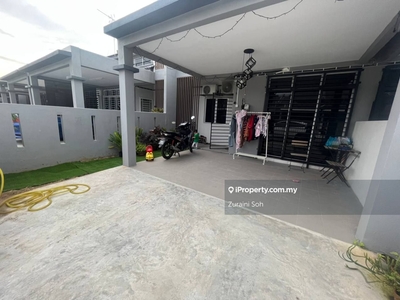 Well Maintained House at Seksyen 29, Partially Come to view