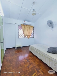 Zero deposit!! Room for rent Located Kota Kemuninng, Shah Alam