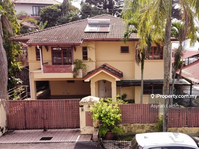 2sty Hilltop Bungalow with magnificent view of Kuala Lumpur skylight