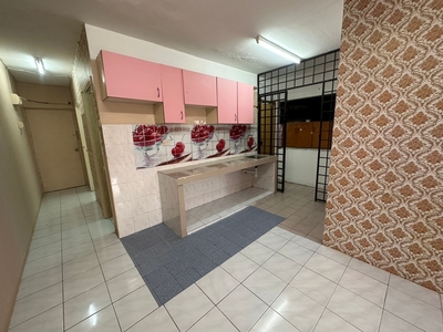 Apartment Lestari Damansara Damai, 3 Bilik 1 Tandas 1 Bilik Mandi untuk Disewa.