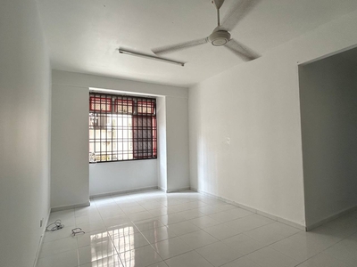Bukit Indah Flat Ground Floor For Rent