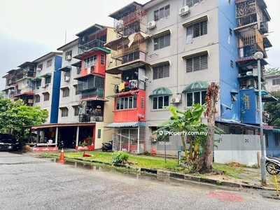 Flat / Apartment Pkns , Seksyen 18 , Shah Alam For Sale