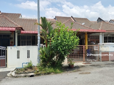 Freehold berjaya park Single storey hse or sale with extended kitchen