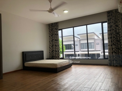 Fully Furnished 4 Bedroom landed for rent, Guarded & Gated, Clubhouse