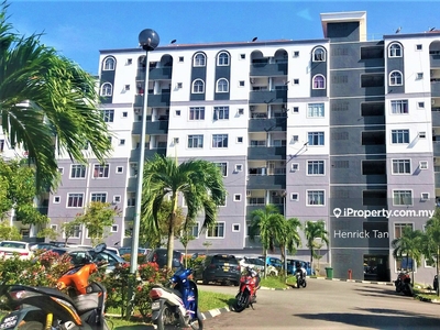 Gated and Guarded, Freehold, Good Condition, 5 min to Inti College