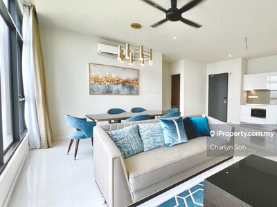 KLCC move-in-ready with exceptional interior design!