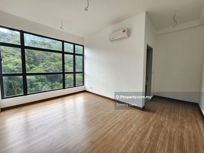 Low Floor , Facing Forest & Klcc ,Hight Ceiling