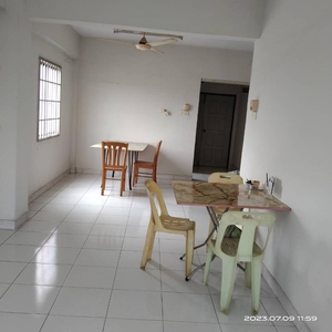 Puchong Permai Villa for Rent Unit Corner