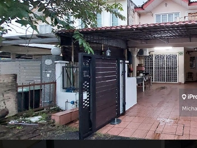 Puchong Utama 8 Double Storey House For Rent