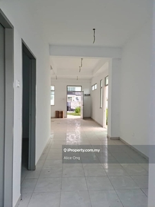 Scientex Kundang Jaya 2 storey corner house for rent