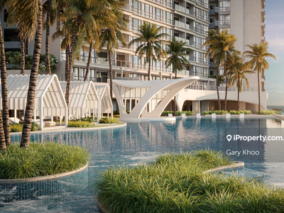 Seafront Queen Residences Q3 Luxury Resort Condo Near Queensbay Mall