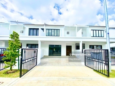 Sejati Lakeside Cyberjaya Selangor Brand New House For Sale