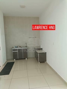 SOLARIA RESIDENCE PART FURNISHED with 3 CARPARK AT SUNGAI ARA FOR RENT