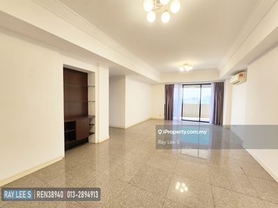 Sri Tiara Partial Furnished 3 Bedrooms with Balcony