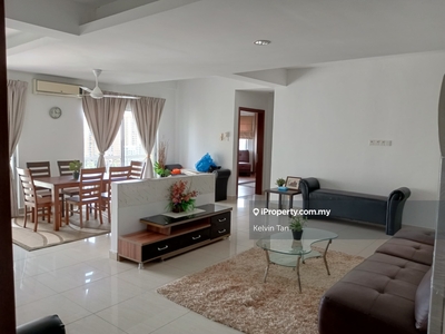 Well maintained penthouse