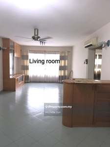 Low floor,freehold,partial furnished,non bumi,low density,peaceful 2r