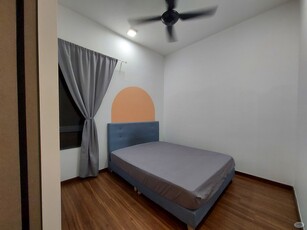 BRAND NEW Middle Room @ The Petalz, Old Klang Road