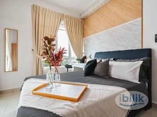 Exclusive Private Master Room with Monthly Rental Inclusive All Utilities, Walking Distance MRT