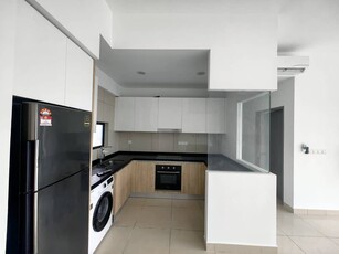 KL Traders Square Residence 3 bedroom Partially furnish with 2 carpark