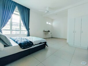 Male Single/Sharing Master Room @ Damansara Damai