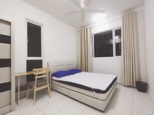 Master Bedroom with High Speed Wifi 500mbps Private Bathroom (I Santorini) Tanjung Tokong
