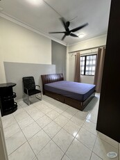 Master Room at Pelangi Damansara, Bandar Utama
