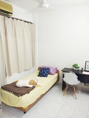 MEDIUM ROOM AT JELUTONG FOR RENT