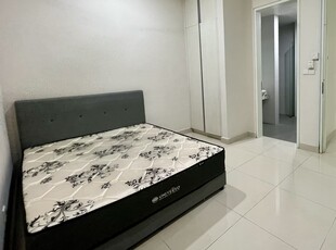 Nadayu28 Ensuite Room For Rent