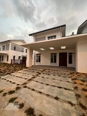 New 1.4 Storey Semi D,Glenmarie Cove For Rent ,Port Klang ,jalan Damar Bayu 2
