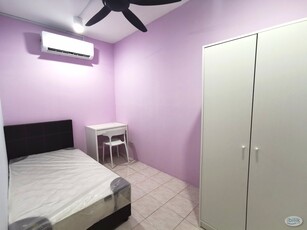 Only 1 minute walking distance to HELP University Subang 2 Single Room at Damai Apartment, Subang Bestari
