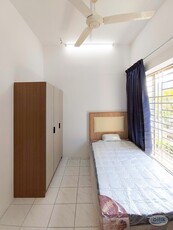 Pangsapuri segar court single room for rent walking distance to MRT Taman Mutiara
