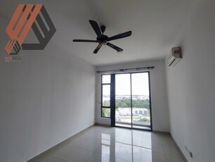 Partially Furnished Corner Unit For Rent @ The Maple Residence, Klang, Selangor