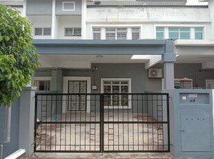 [Partly furnished] Double Storey House , Bandar Saujana Putra