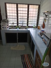 [PROMOTION] Fully Furnished Master Room at SEKSYEN 17 for rent!