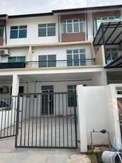 Scientex Kundang Jaya, 3 Storey House