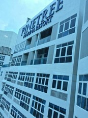 Seaview Unit at Pinetree Marina Resort, Puteri Harbour For Sale