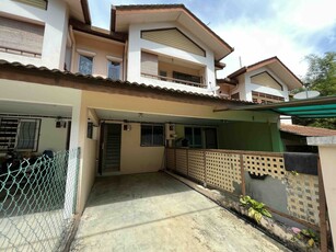 selayang (amansiara townhouse)for rent, partially furnished