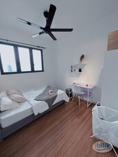 Small Room in You City 3