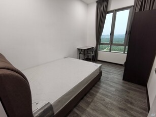 Utropolis Batu Kawan｜Middle Room for Rent