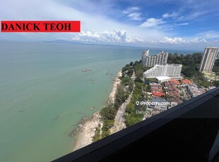 10 Island Resort 1100sf Seaview 2 Car Parks Located in Batu Ferringhi