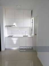 Amani 3bed well unit for rent , partly furnish high floor