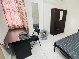 FURNISHED Medium Room - RM 415 Pelangi Damansara Condo (Utilities included + FREE internet ( 5-min to MRT Station)