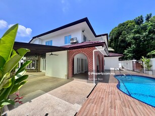 Newly renovated w/ private pool! 24 hrs guarded community!