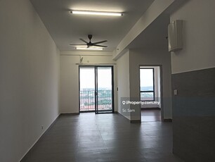 Partially furnished 3 rooms with full facilities and near Mall