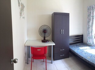 Small Room @ Palm Spring Damansara Condo
