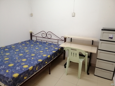 BM Fully Furnished Rooms including utilities
