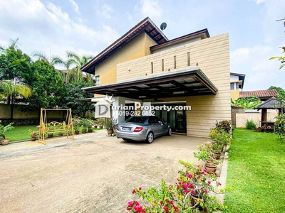 Bungalow House For Sale at Banyan Close