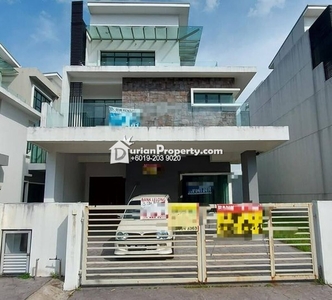 Bungalow House For Sale at Quas Residence